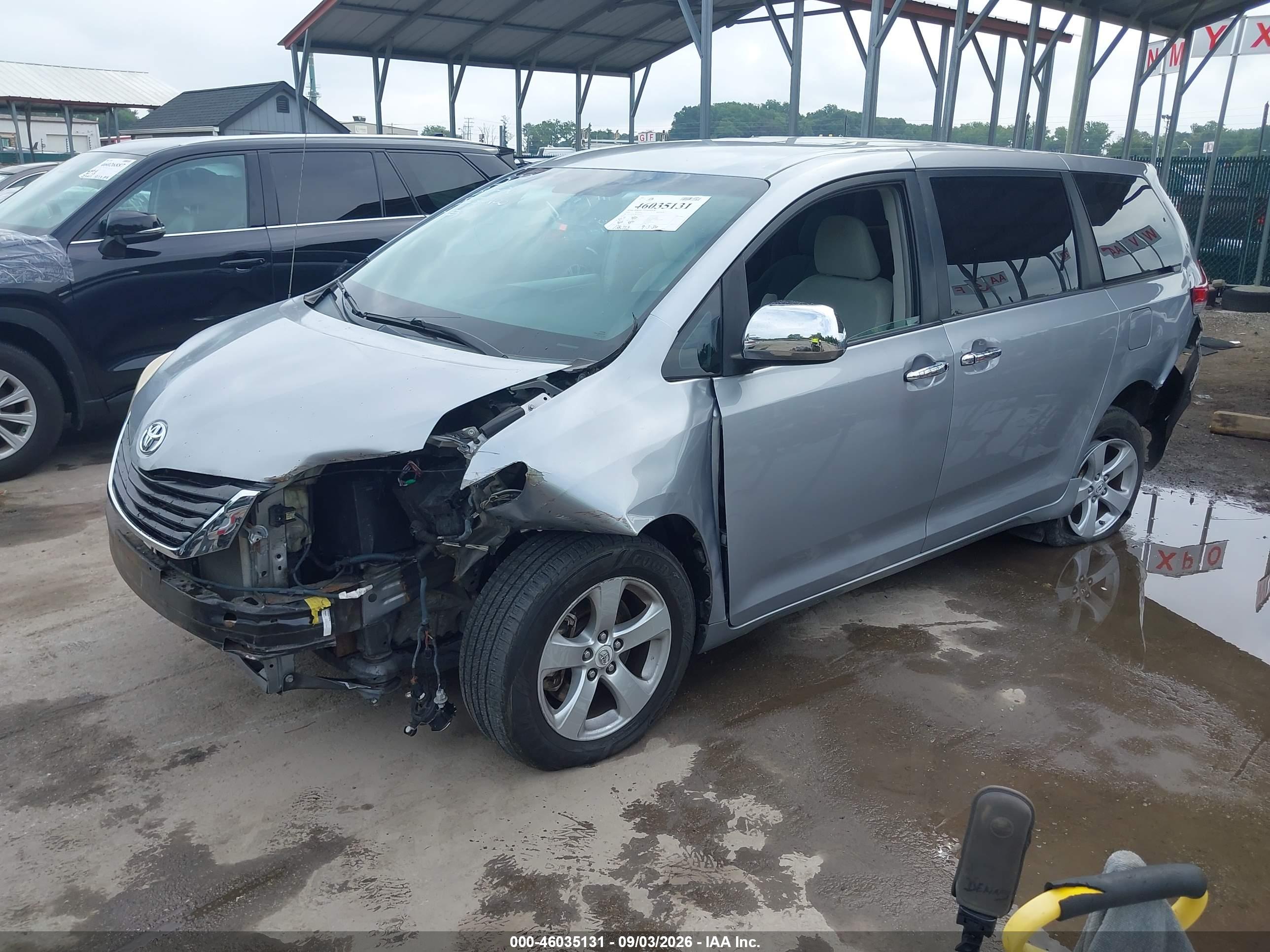 2012 TOYOTA SIENNA BASE V6 7 PASSENGER — I2