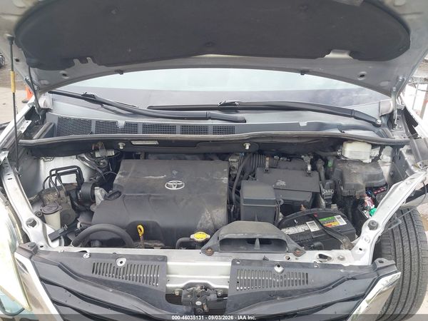 2012 TOYOTA SIENNA BASE V6 7 PASSENGER — I10