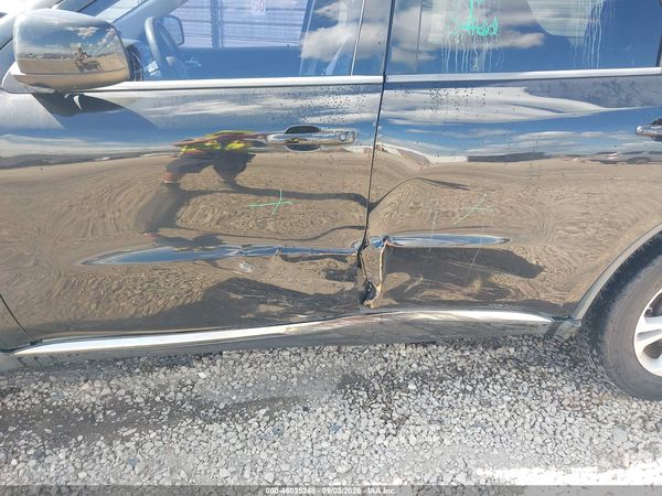 2012 DODGE DURANGO SXT — I152