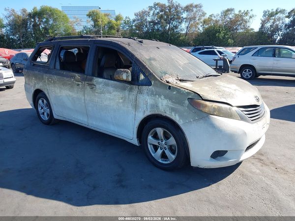 2012 TOYOTA SIENNA LE V6 8 PASSENGER