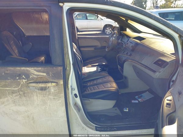 2012 TOYOTA SIENNA LE V6 8 PASSENGER