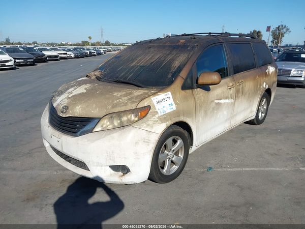 2012 TOYOTA SIENNA LE V6 8 PASSENGER