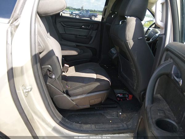 2013 CHEVROLET TRAVERSE 2LT — I8