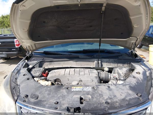 2013 CHEVROLET TRAVERSE 2LT — I10