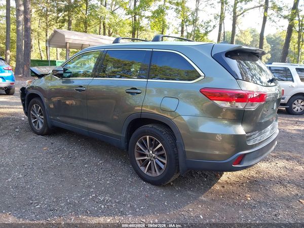 2019 TOYOTA HIGHLANDER XLE — I3