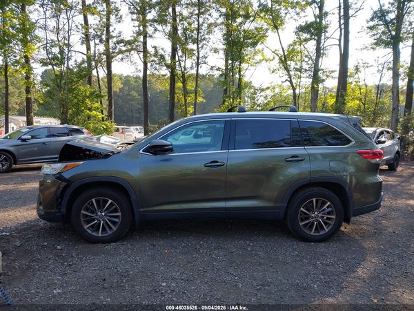 2019 TOYOTA HIGHLANDER XLE — I117