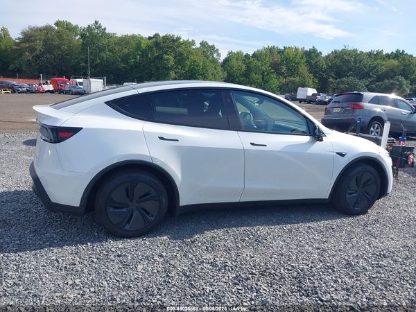 2026 TESLA MODEL Y — I116