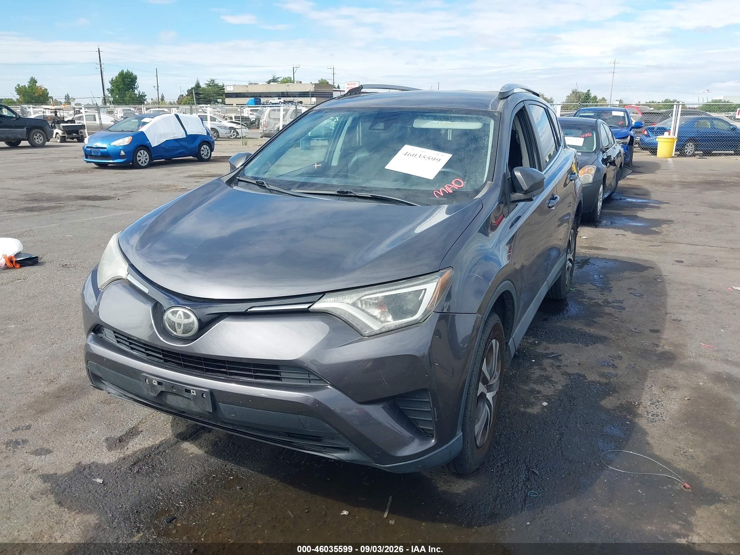 2017 TOYOTA RAV4 LE — I2