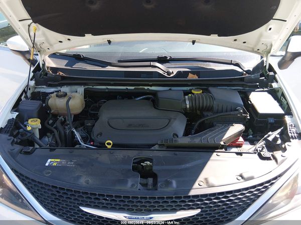 2020 CHRYSLER VOYAGER LXI — I10