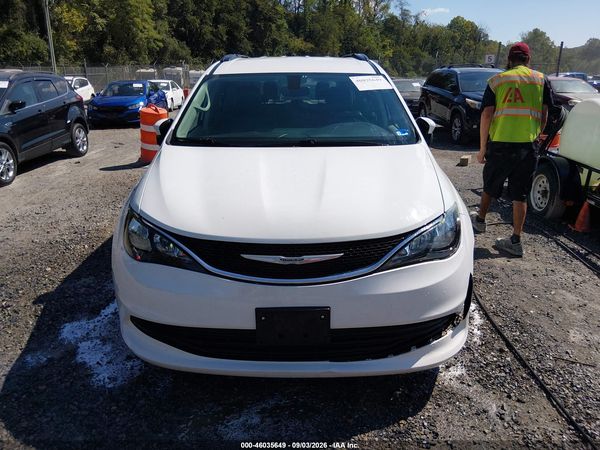 2020 CHRYSLER VOYAGER LXI — I115