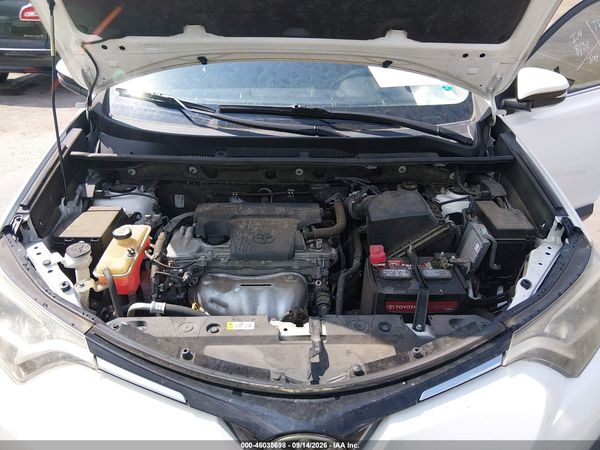 2018 TOYOTA RAV4 XLE — I10