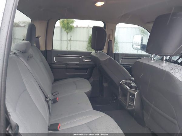 2019 RAM 3500 BIG HORN  4X4 8' BOX
