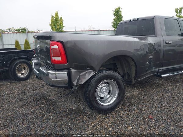 2019 RAM 3500 BIG HORN  4X4 8' BOX