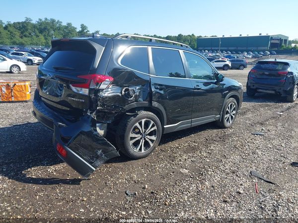2023 SUBARU FORESTER — I4