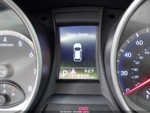 2016 HYUNDAI SANTA FE SE