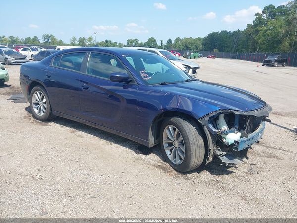 2015 DODGE CHARGER SXT — I1