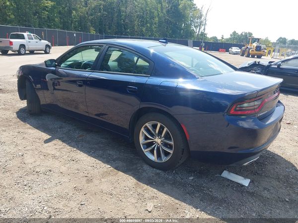 2015 DODGE CHARGER SXT — I3