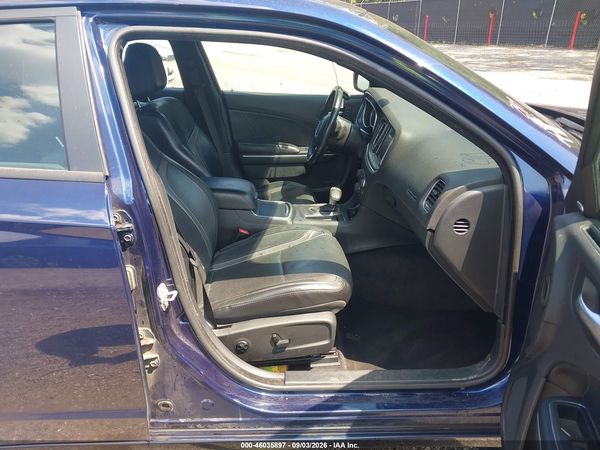 2015 DODGE CHARGER SXT — I5