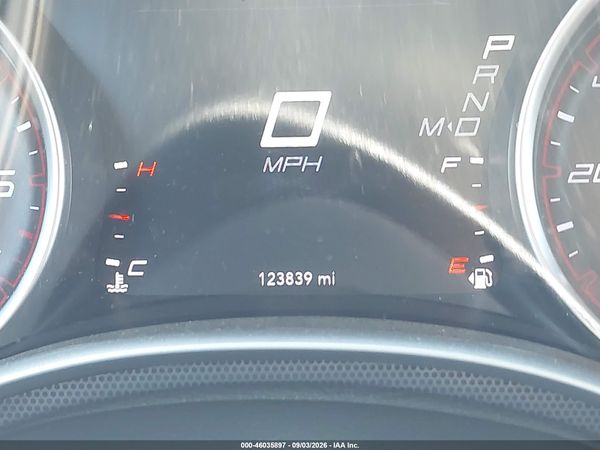 2015 DODGE CHARGER SXT — I118