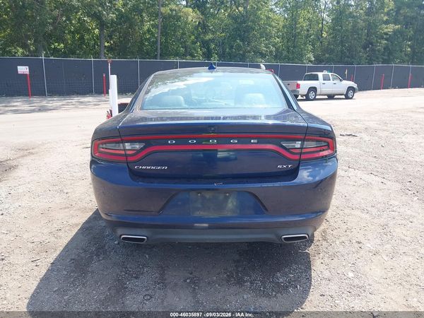 2015 DODGE CHARGER SXT — I119