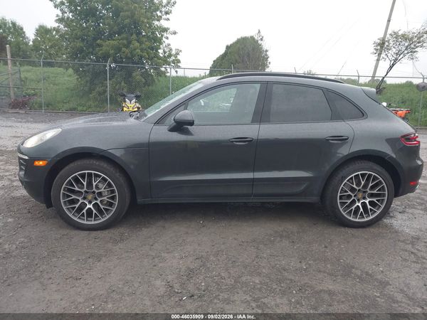 2017 PORSCHE MACAN