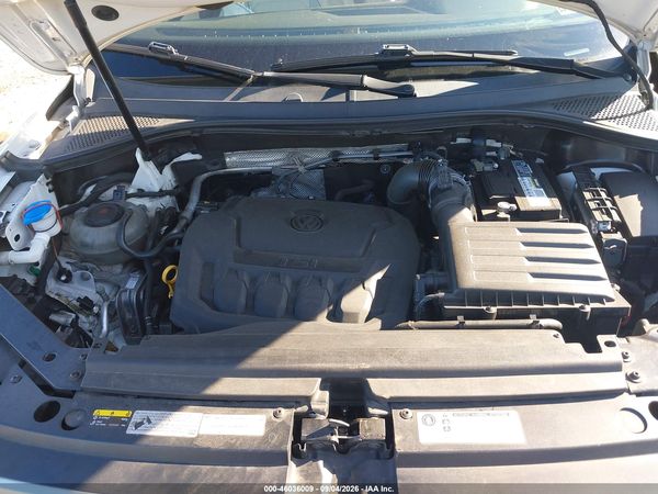 2018 VOLKSWAGEN TIGUAN SEL PREMIUM — I10