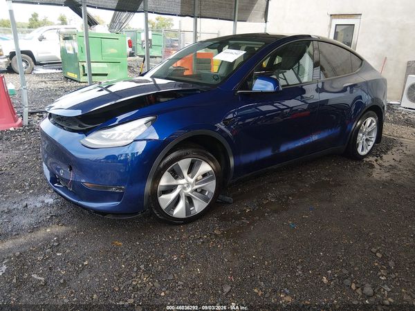 2023 TESLA MODEL Y — I2