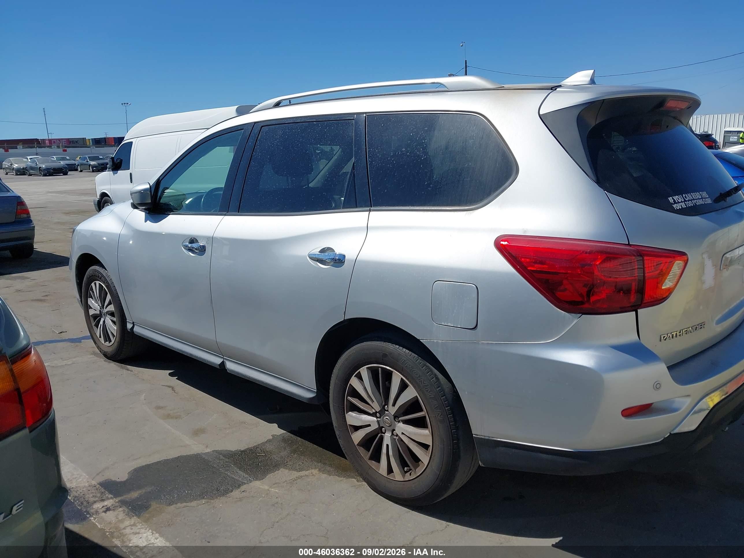 2019 NISSAN PATHFINDER SV