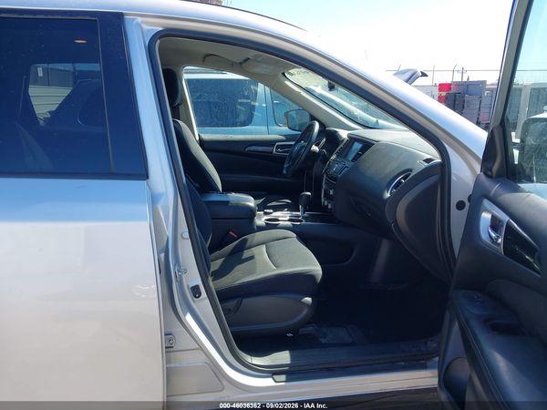 2019 NISSAN PATHFINDER SV