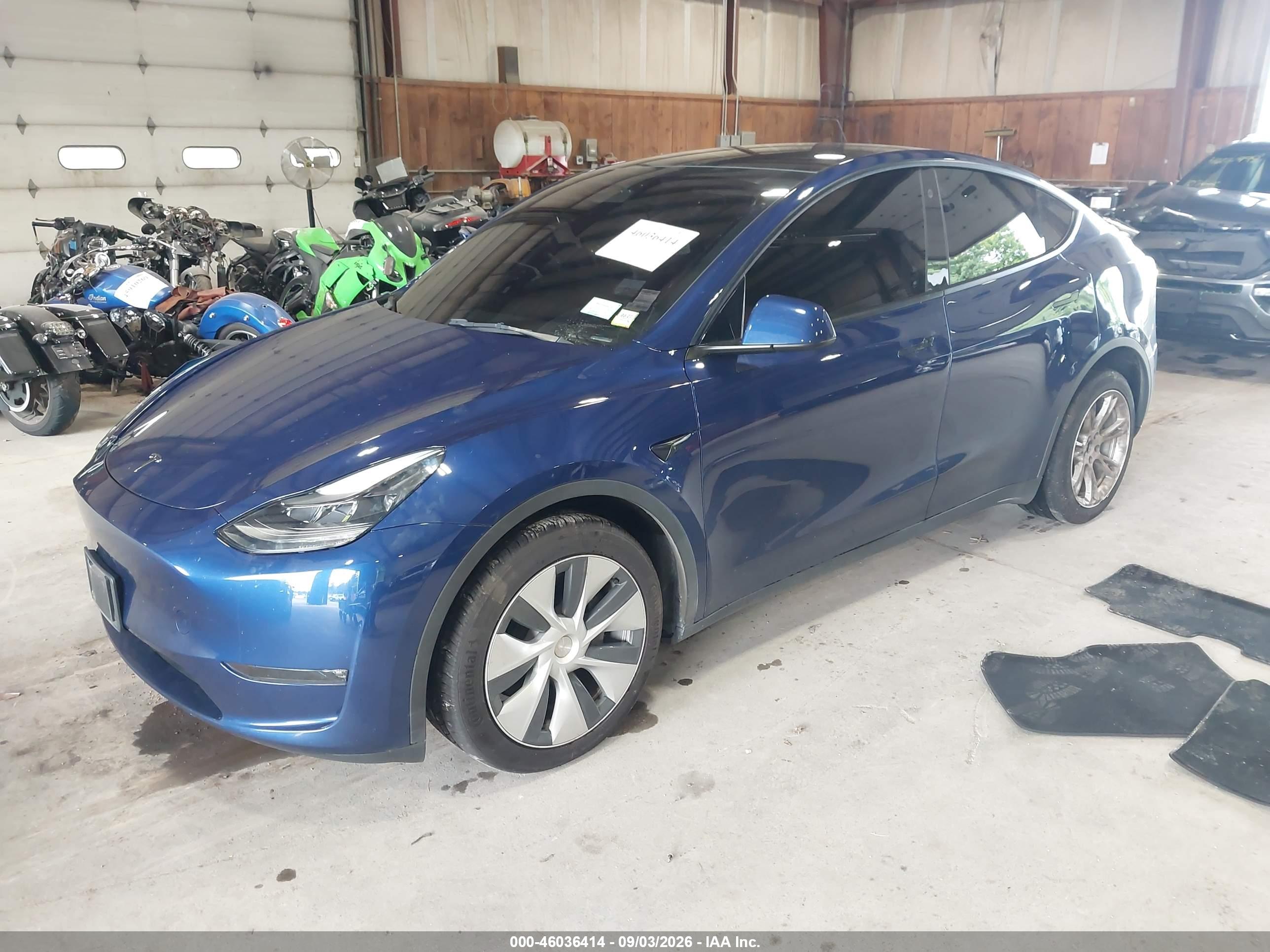 2023 TESLA MODEL Y — I2