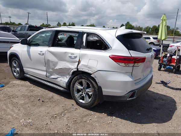 2017 TOYOTA HIGHLANDER LIMITED — I3