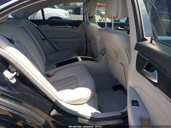 2013 MERCEDES-BENZ CLS 550 CLS550 — I8