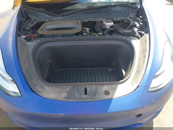 2020 TESLA MODEL Y — I10