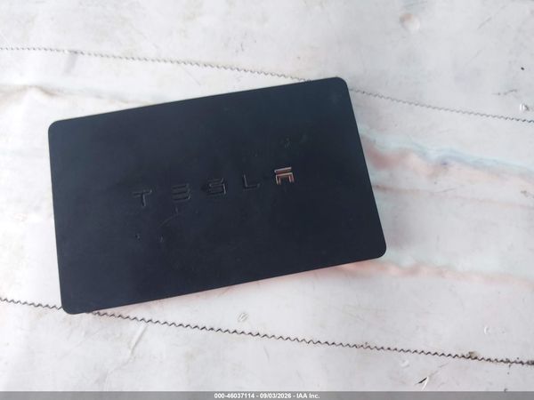2020 TESLA MODEL Y — I11