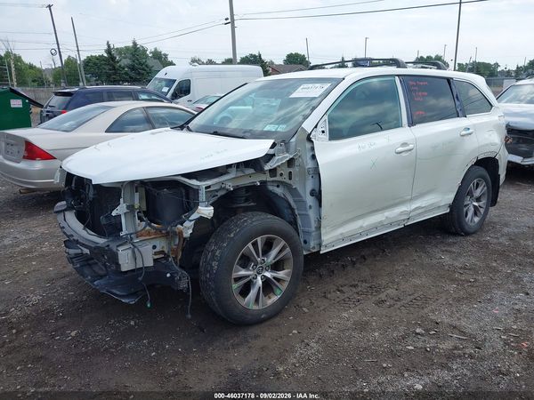 2016 TOYOTA HIGHLANDER LE PLUS V6