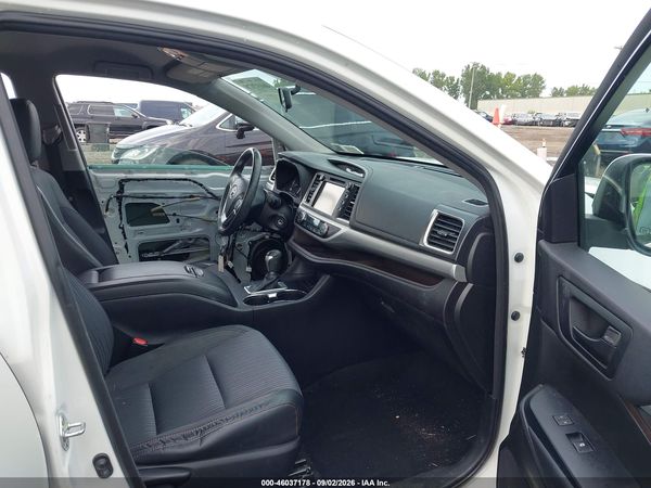 2016 TOYOTA HIGHLANDER LE PLUS V6