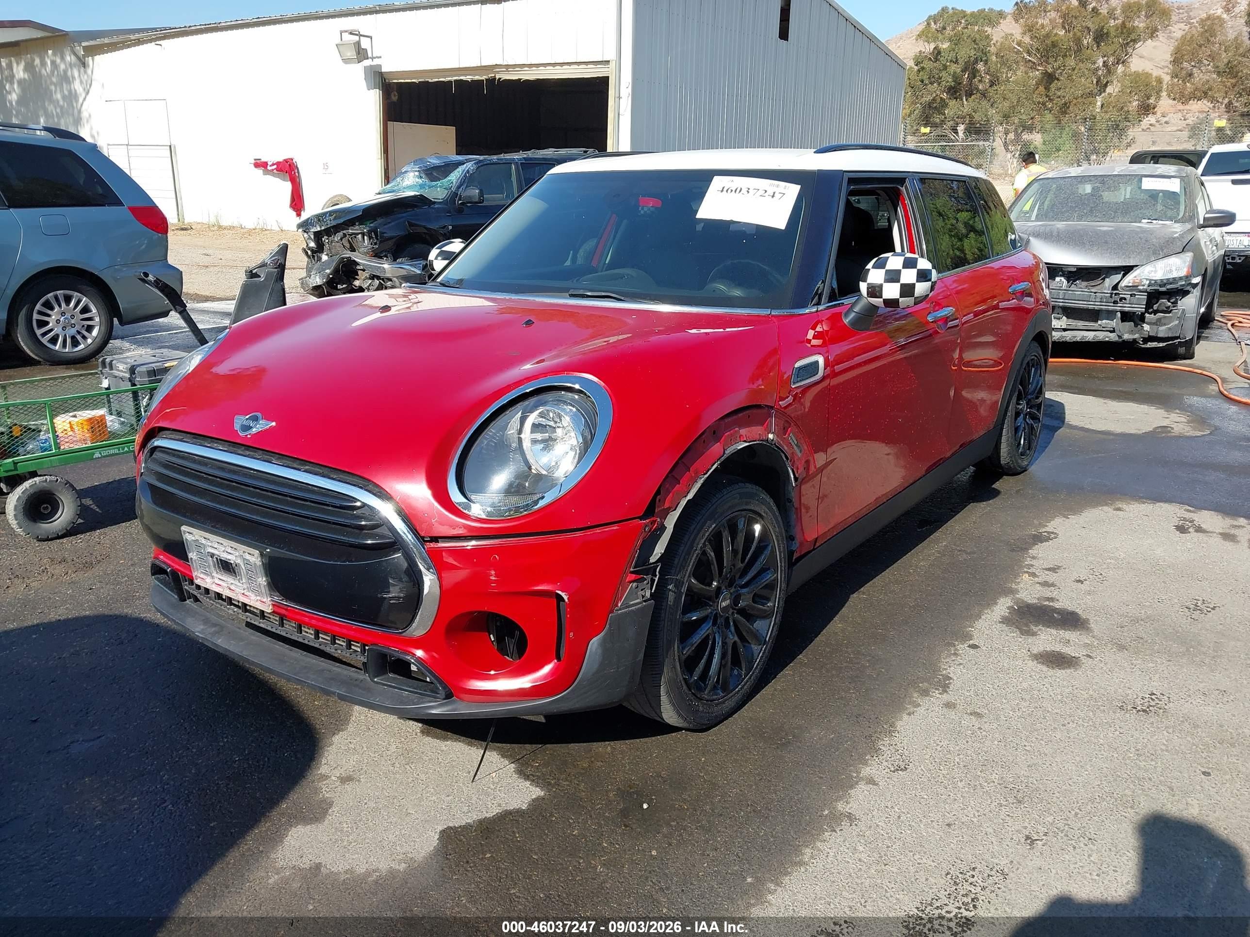 2016 MINI CLUBMAN COOPER