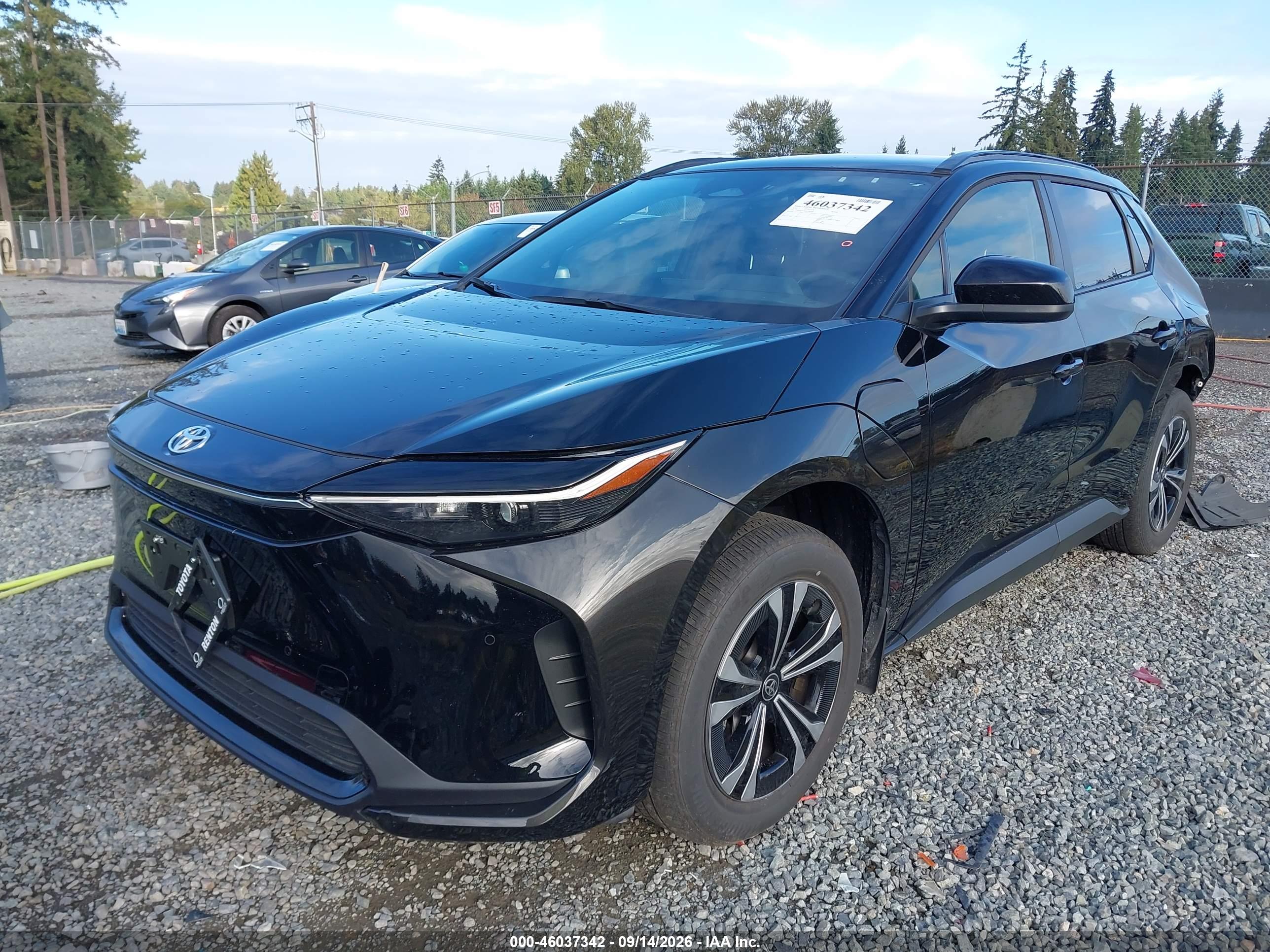 2025 TOYOTA BZ4X XLE — I2