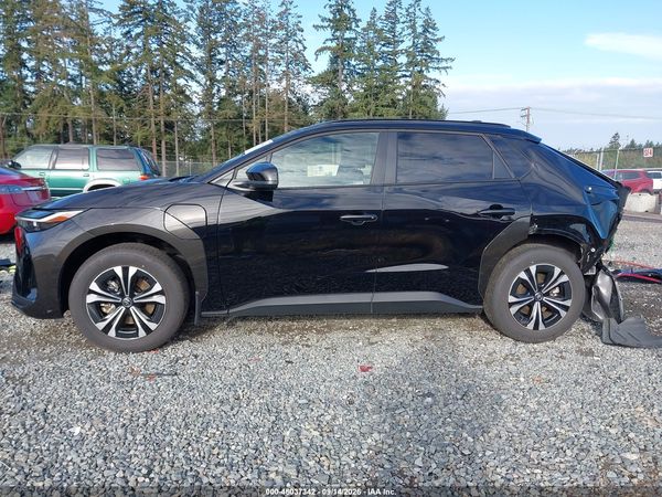 2025 TOYOTA BZ4X XLE — I117