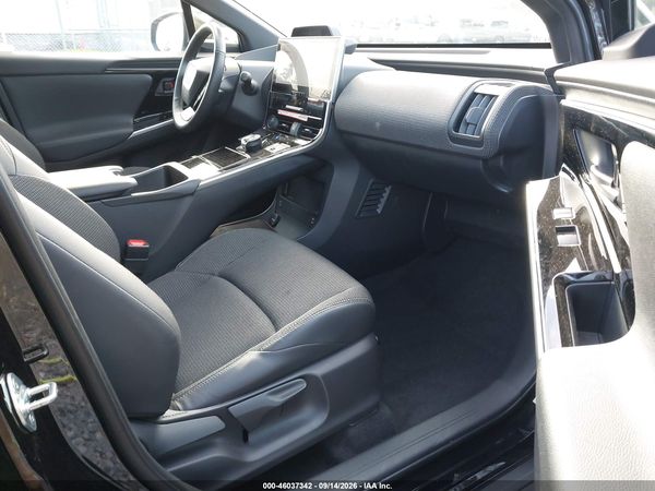 2025 TOYOTA BZ4X XLE — I152