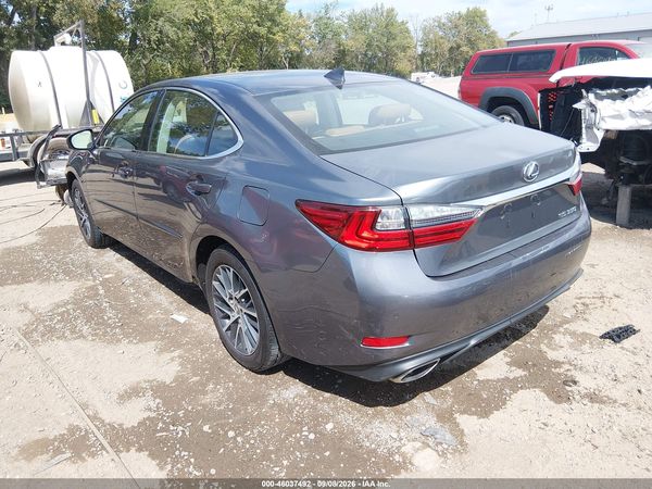 2017 LEXUS ES 350 — I3