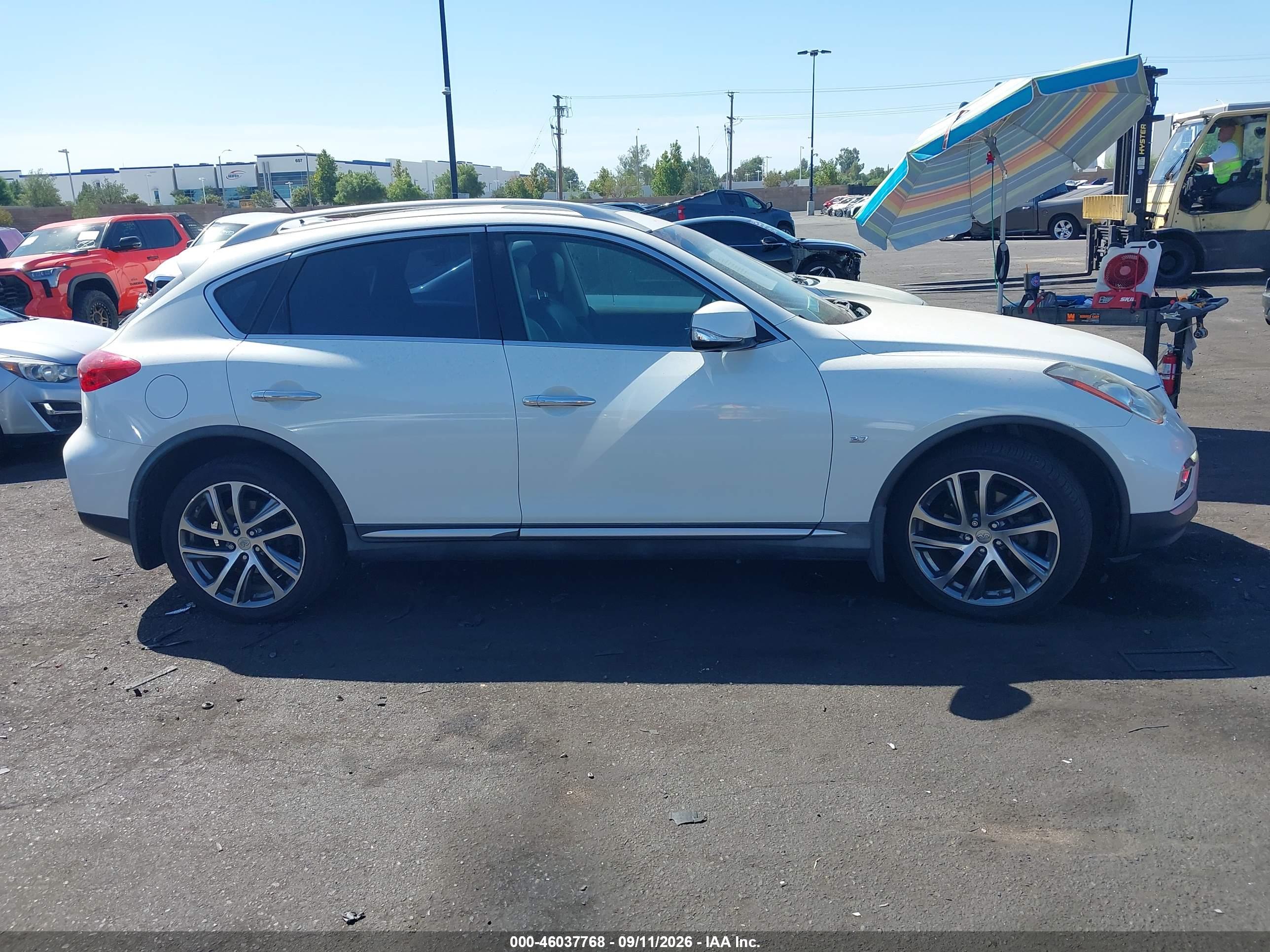 2016 INFINITI QX50