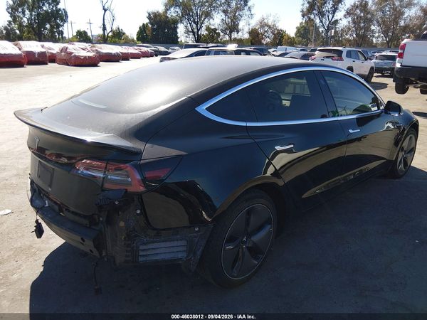 2018 TESLA MODEL 3 — I4
