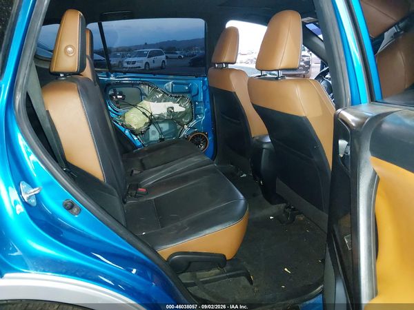 2016 TOYOTA RAV4 SE — I8
