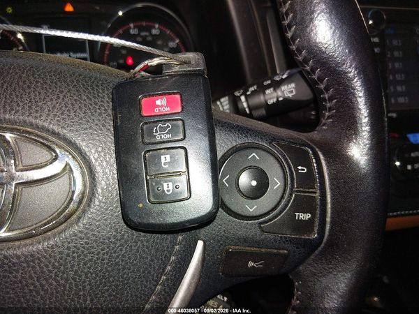 2016 TOYOTA RAV4 SE — I11
