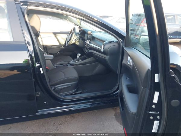 2024 KIA FORTE LXS — I5