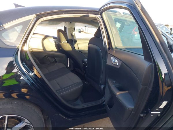 2024 KIA FORTE LXS — I8
