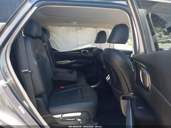 2021 KIA SORENTO S — I8