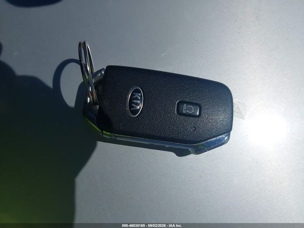 2021 KIA SORENTO S — I11