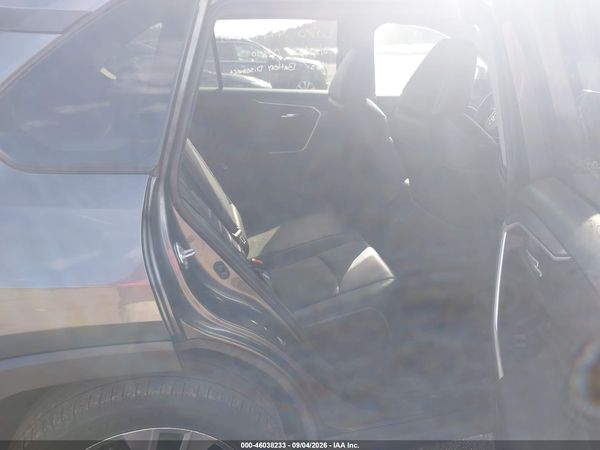 2021 TOYOTA RAV4 XLE PREMIUM — I8